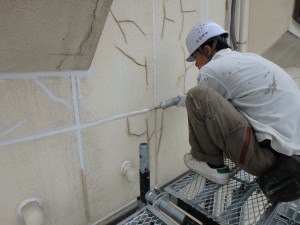 たつの市　ALC外壁のひび割れからの雨漏り補修とガイナ外壁塗装