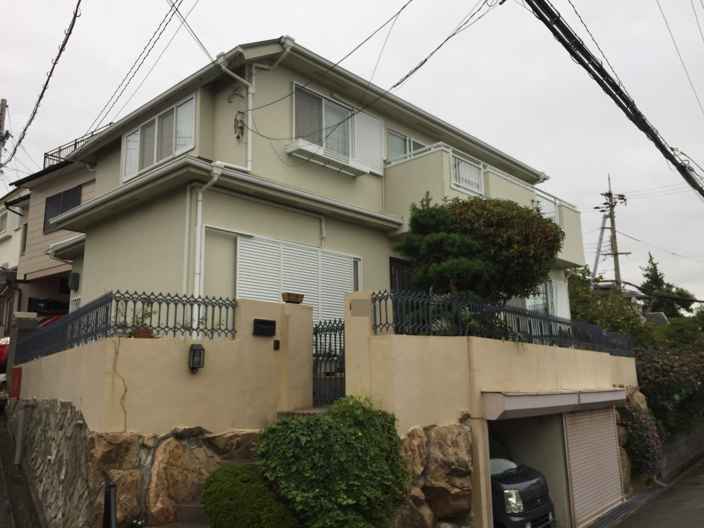 海が近くにあるので超高耐久の塗料でリフレッシュ屋根外壁塗装　神戸市