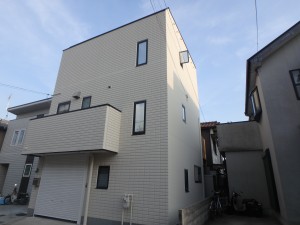 高砂市3階建て　遮熱・断熱・遮音・空気も綺麗にしてくれるGAINA塗装！屋上防水工事