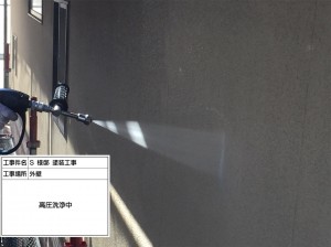 姫路市　タイル調サイディングの２色塗り再現工法外壁仕上げ、2階はカビを防ぐ低汚染塗料