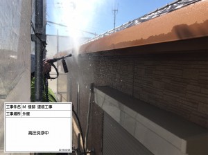 高砂市　外壁はクリア塗料で艶々の塗装工事！さらにカラーチェンジした付帯部