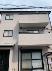 姫路市　断熱塗料「GAINA」を塗装し、より住みやすい3階建て住宅に！