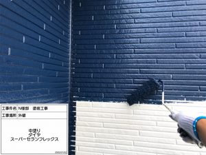 姫路市　外壁の色を白×紺ツートンに塗り替え!さわやかで可愛い雰囲気に大変身!