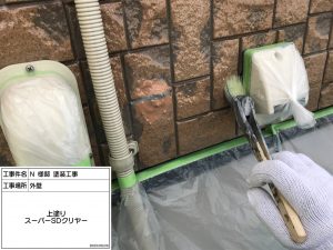 三木市　防カビ塗料を添加したクリア塗装仕上げで、デザイン性の高い外壁の模様を活かして、永く輝いて。