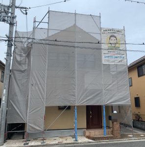 加古川市　白×青に外壁色分け、ひび割れ補修して爽やかにイメージチェンジ!