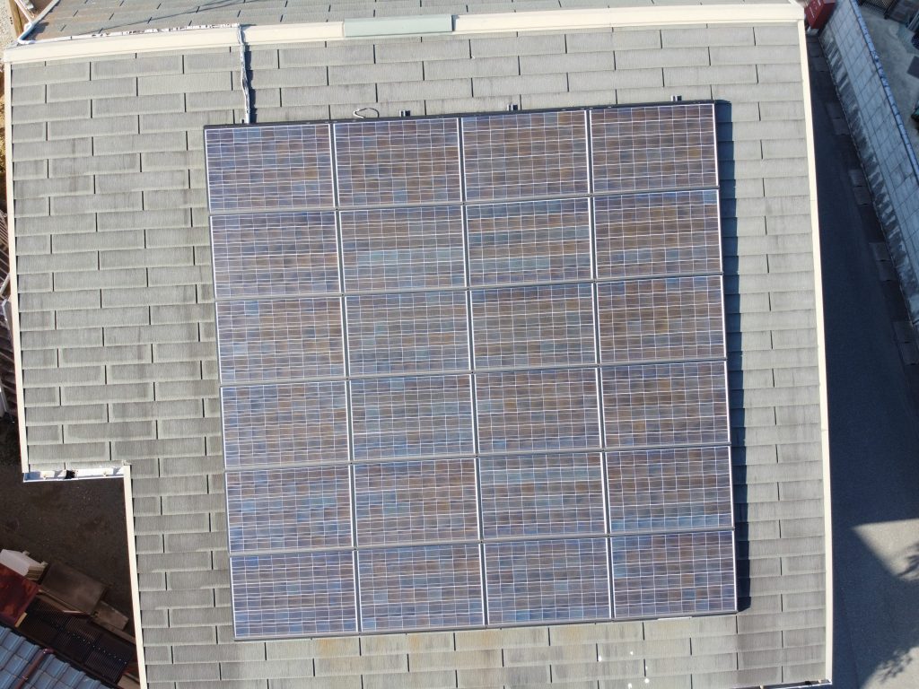 太陽光パネル設置の屋根を遮熱塗装、外壁を長持ちクリアで新築のような仕上がり　姫路