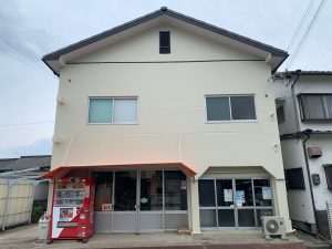 金属（折板）屋根・鉄部塗装は下地処理を丁寧にサビ止め塗装、外壁塗装　姫路