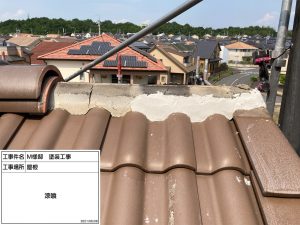 三木市　シックな黒橡色の外壁に木目調を再現した個性あふれる外壁塗装＆屋根漆喰補修