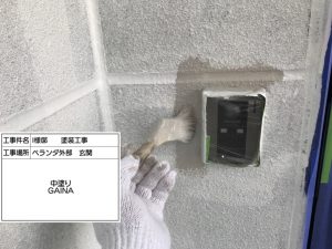 ガイナ屋根塗装はグレー、外壁ツートンカラーのマットな仕上がり　姫路　