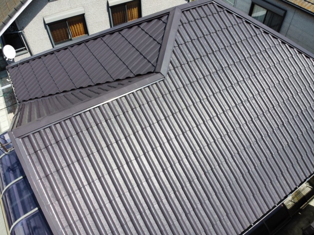 見えない屋根の全体を見てもらえ報告書も届けて頂け、安心できて嬉しい【加古川市・屋根外壁塗装工事から3年点検 】