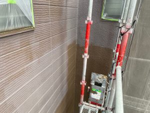 宍粟市　屋根カバー工法で雨漏りとさよなら！外壁の傷みも徹底補修し、落ち着いた人気色の塗装工事