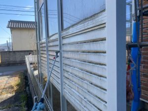 福崎町　レンガ×ホワイト外壁塗装で若返り！洗浄、シーリング補修を丁寧に長持ち施工