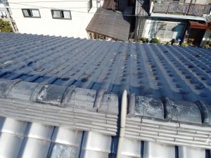 【姫路市　外壁塗装してから3年】2色使い再現工法を用いた無機塗料仕上げ、3年経ってもツヤ感維持！
