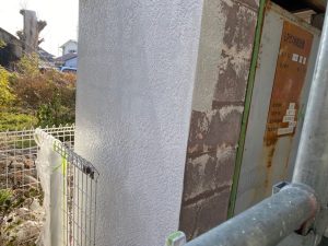 たつの市　外壁・屋根の傷みや汚れが気になったオーナー様、美観が長く維持できるアパート塗装と駐車場ライン塗装