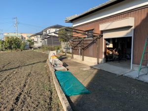 たつの市　鉄板壁（トタン外壁）・漆喰壁の塗装と、屋根波板・樋の交換