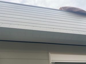 【姫路市　屋根外壁塗装してから１年】　塗装工事後の点検をして頂け、安心ですね。