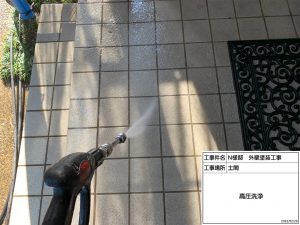 高砂市　カビ汚れに特殊洗剤を施し洗浄、現状の外壁と同じ色使いで外壁塗装（現場色合わせ）