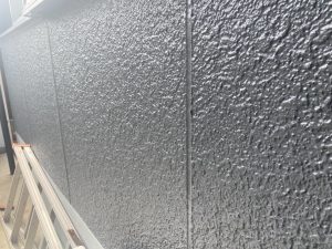 【加古川市　屋根外壁塗装工事してから1年】　コケやカビに悩まされ、不具合なく安心しました。