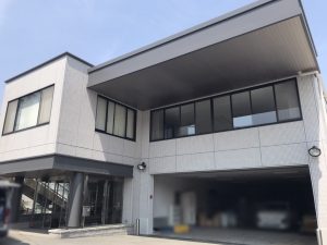 姫路市の社屋・店舗事務所の屋根外壁塗装工事　屋根天井からの熱気を遮断する快適な職場へ