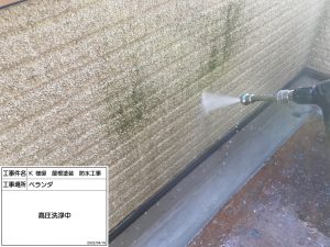 姫路市　お悩みのベランダ内壁カビ汚れ、屋根の色あせ汚れも特殊洗浄や塗装でスッキリきれいに！