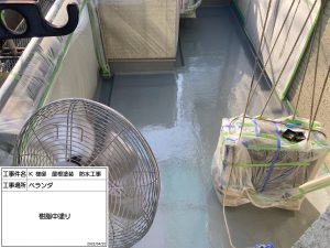 姫路市　お悩みのベランダ内壁カビ汚れ、屋根の色あせ汚れも特殊洗浄や塗装でスッキリきれいに！