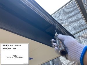 姫路市　コケや汚れに悩まされ、2色の多彩色仕上げでフレッシュに生まれ変わった屋根外壁塗装