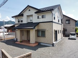 丹波市　カラーシミュレーションを活用して人気のグレー系へ大変身した外壁塗装