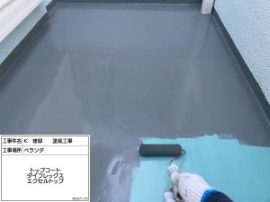 加古川　屋根の棟板金交換とバルコニー防水、白の外壁&青い屋根に塗り替え