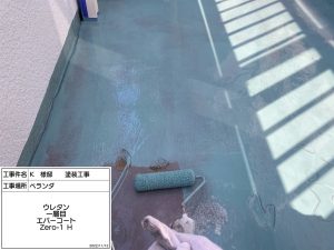 加古川　屋根の棟板金交換とバルコニー防水　白の外壁&青い屋根に塗り替え