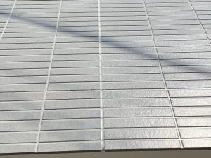 【姫路市　屋根外壁塗装から1年アフター点検】屋根材の割れ補修箇所も点検