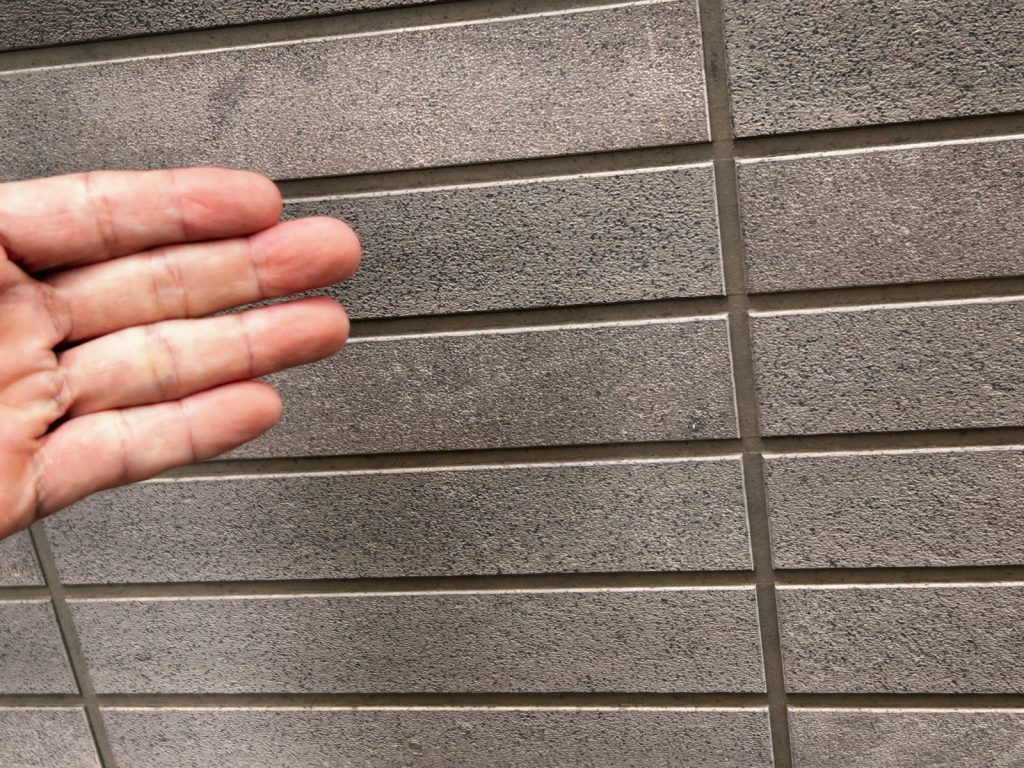 グレーでまとめたシンプルな美しさがおしゃれな屋根外壁塗装_姫路市