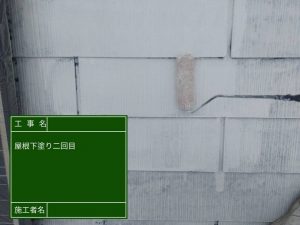 ブルーネイビーにホワイトラインのアクセントを加えた外壁塗装と屋根塗装_姫路