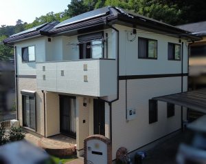 レンガ調サイディングがダブルカラー工法でおしゃれな仕上がりに！屋根カバー工事_たつの市