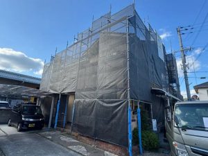 ナチュラルからネイビー系に雰囲気を変えた外壁塗装　太子町