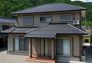 色あせてしまったサイディング外壁をダブルトーン塗装で高級感漂う仕上がりに！姫路市
