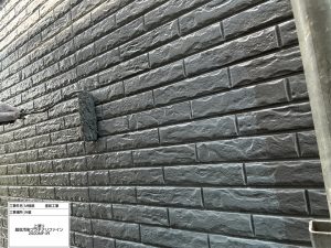 レンガ調からシックなグレーへ!単色でクールに魅せる外壁・屋根塗装|太子町